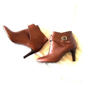 Banana Republic Brown Leather booties